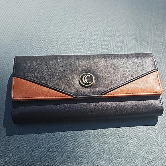 Cluci Mile Large Stylish Wallet. Black/brown NWOT - Picture 7 of 10
